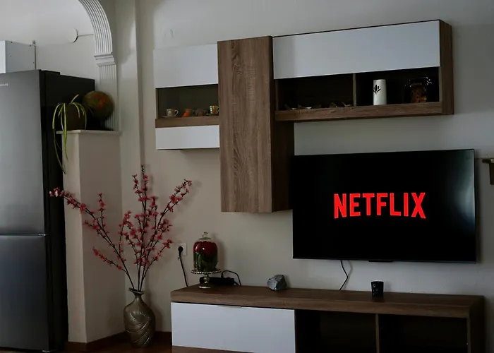 Mone * Неа-Миханиона